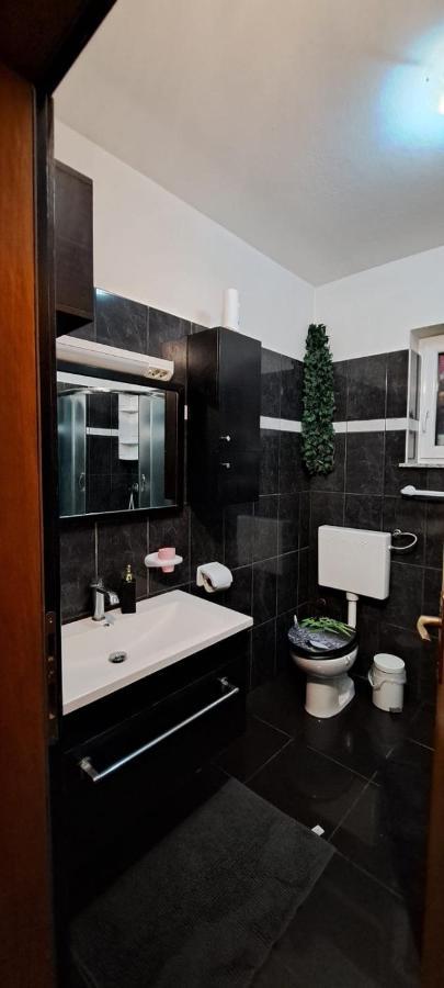 Dama Apartment Senj  Eksteriør billede